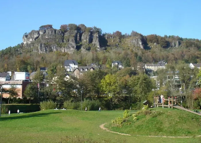 In Gerolstein Near Forest Trails Domek alpejski Hinterhausen